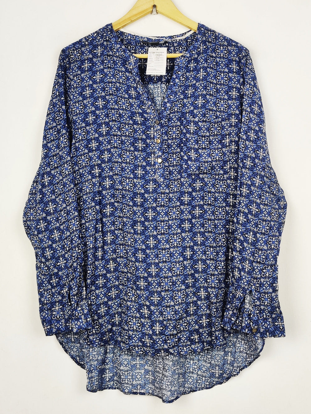 Buy online pre-used pre-loved 100% authentic & Original branded Primark (SWT-9160) available in Pakistan. Top international brands avilable.