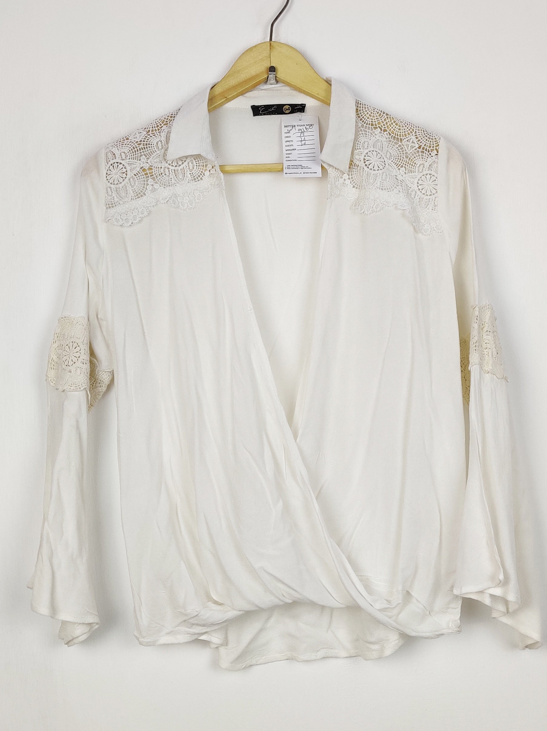Buy online pre-used pre-loved 100% authentic & Original branded Eve (SWT-9161) available in Pakistan. Top international brands avilable.