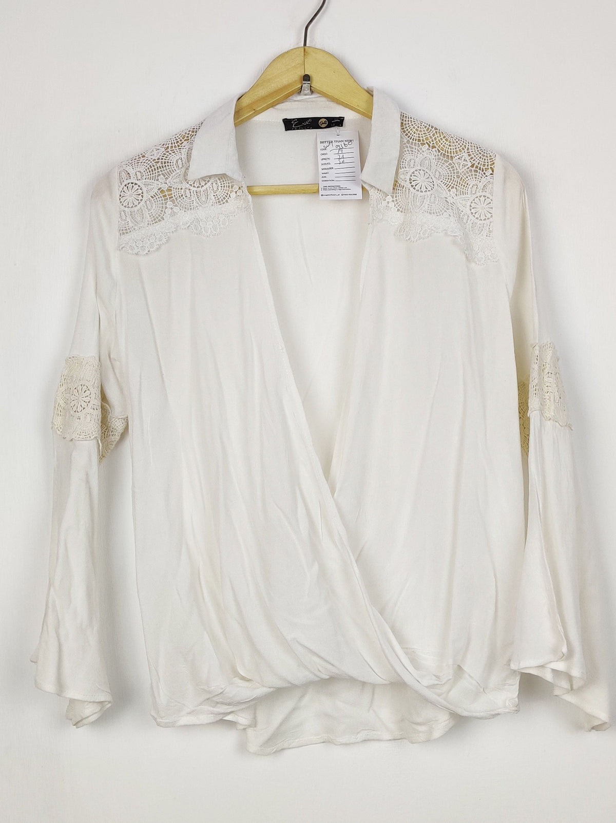 Buy online pre-used pre-loved 100% authentic & Original branded Eve (SWT-9161) available in Pakistan. Top international brands avilable.