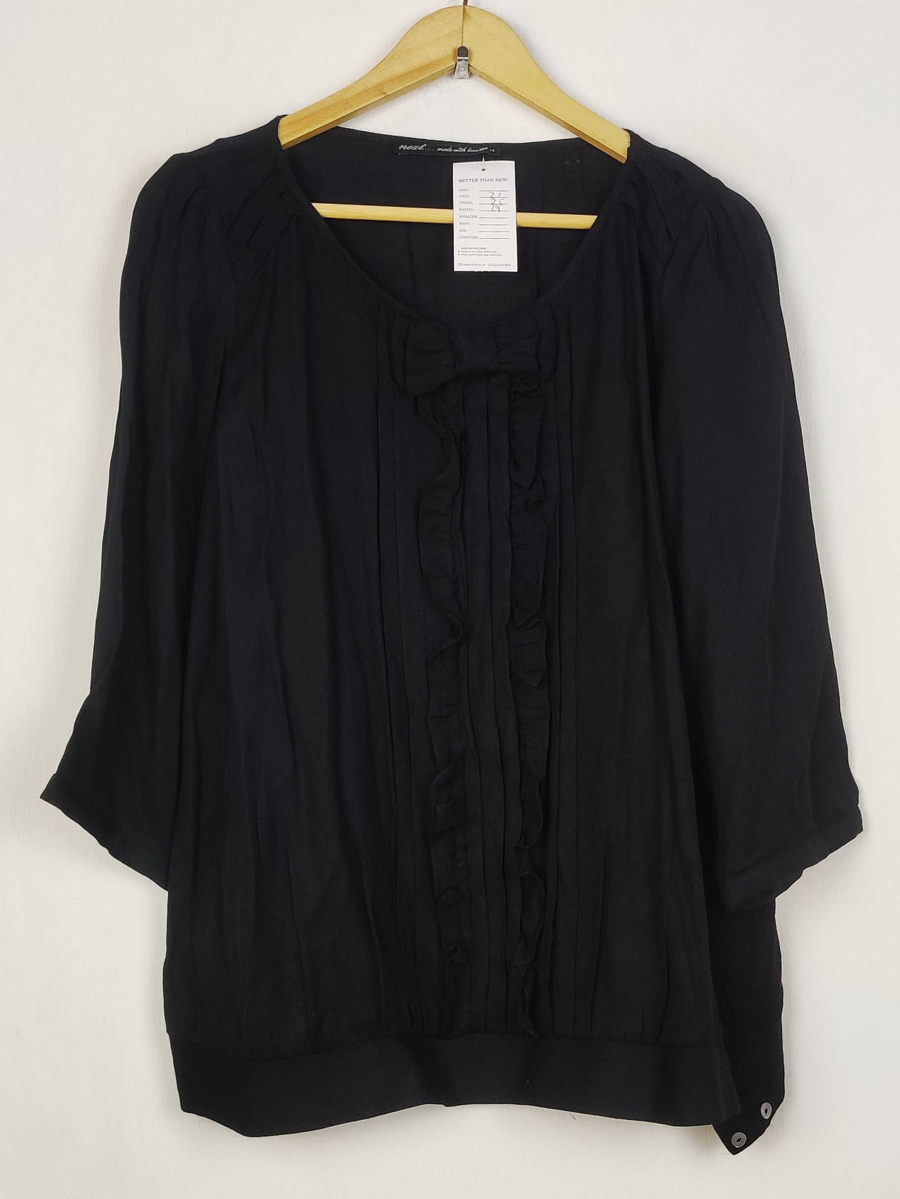 Buy online pre-used pre-loved 100% authentic & Original branded Next (SWT-9165) available in Pakistan. Top international brands avilable.