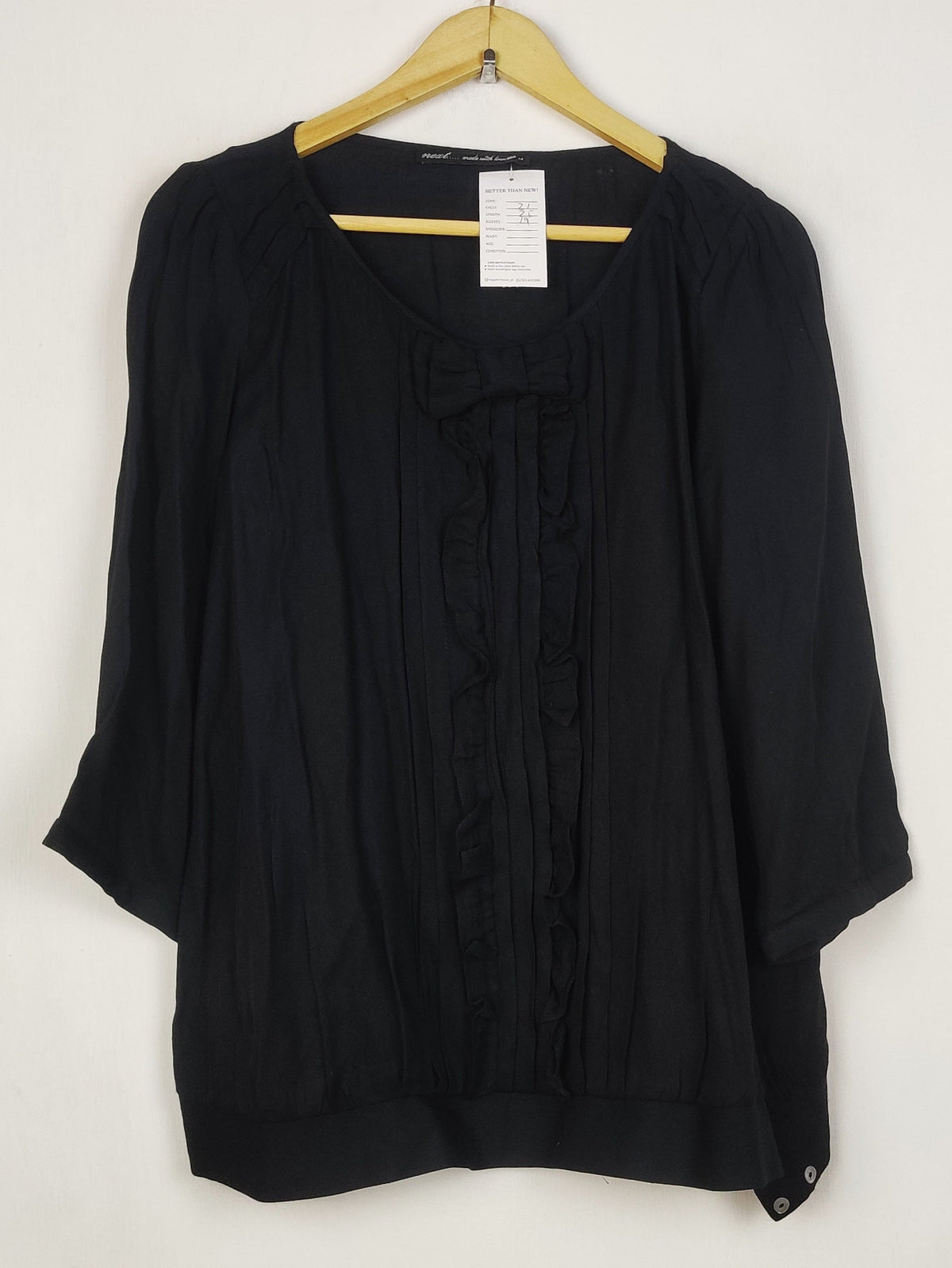 Buy online pre-used pre-loved 100% authentic & Original branded Next (SWT-9165) available in Pakistan. Top international brands avilable.