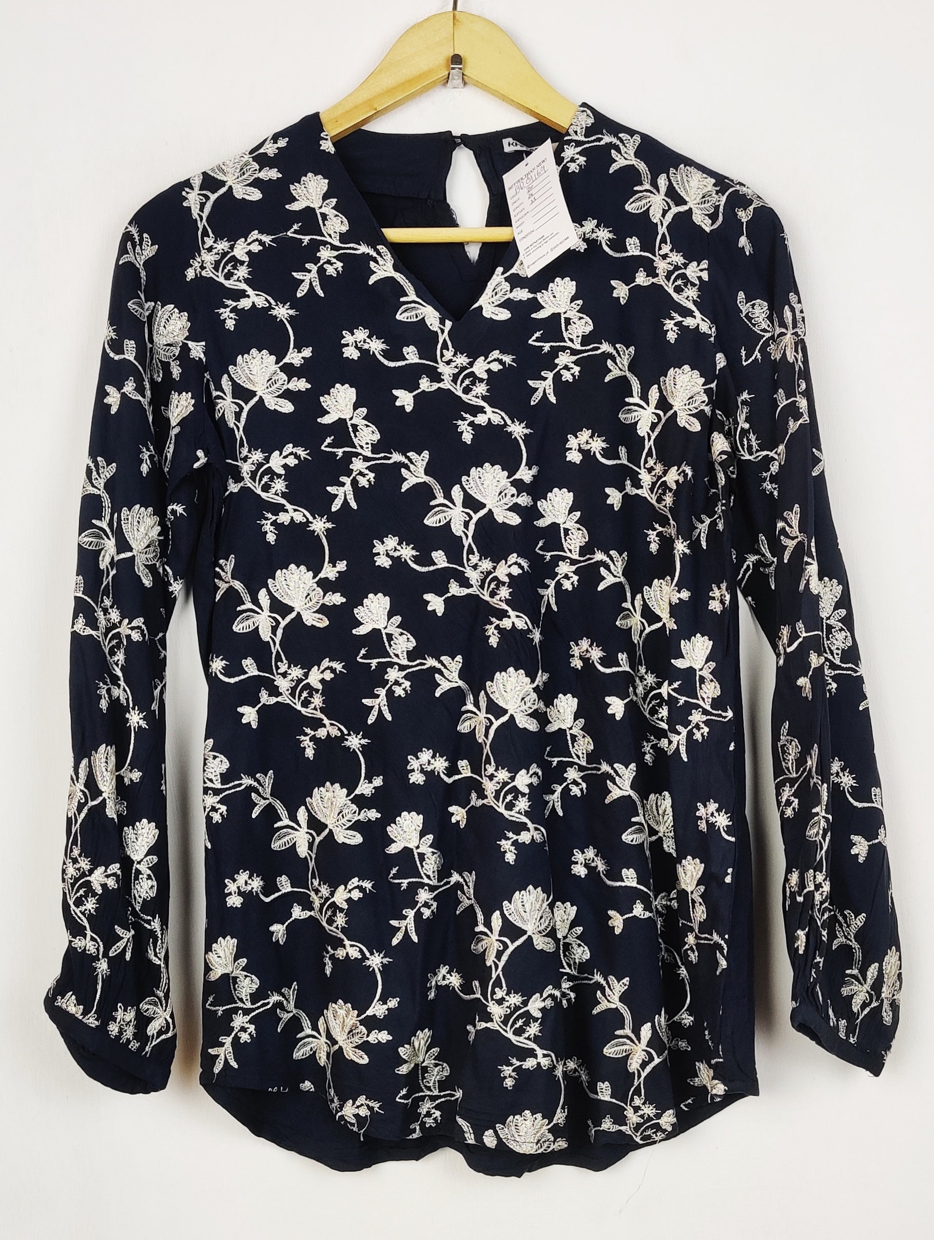 Buy online pre-used pre-loved 100% authentic & Original branded Khaadi (SWT-9169) available in Pakistan. Top international brands avilable.