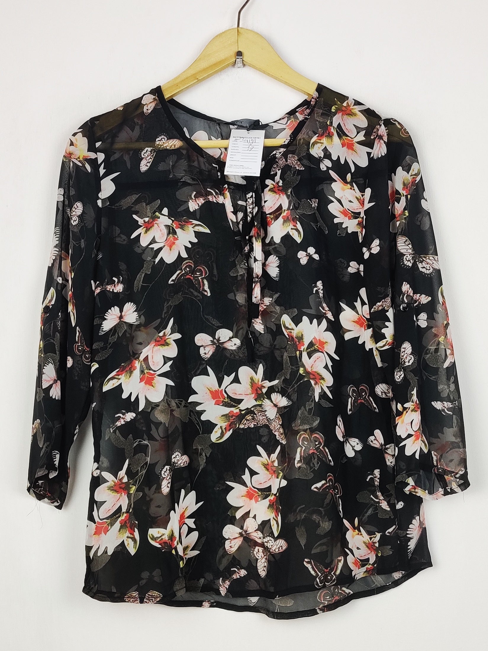 Buy online pre-used pre-loved 100% authentic & Original branded Black Mojito (SWT-9171) available in Pakistan. Top international brands avilable.