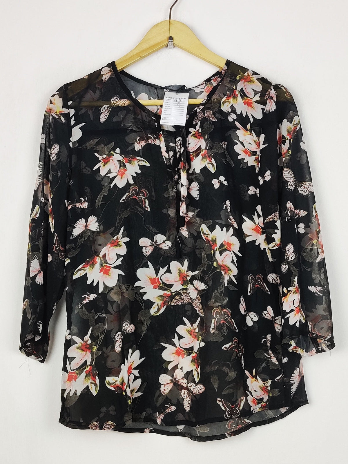 Buy online pre-used pre-loved 100% authentic & Original branded Black Mojito (SWT-9171) available in Pakistan. Top international brands avilable.