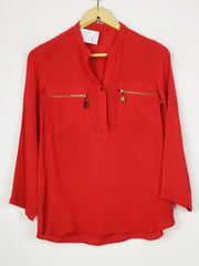 Buy online pre-used pre-loved 100% authentic & Original branded Unknown Brand (SWT-9173) available in Pakistan. Top international brands avilable.