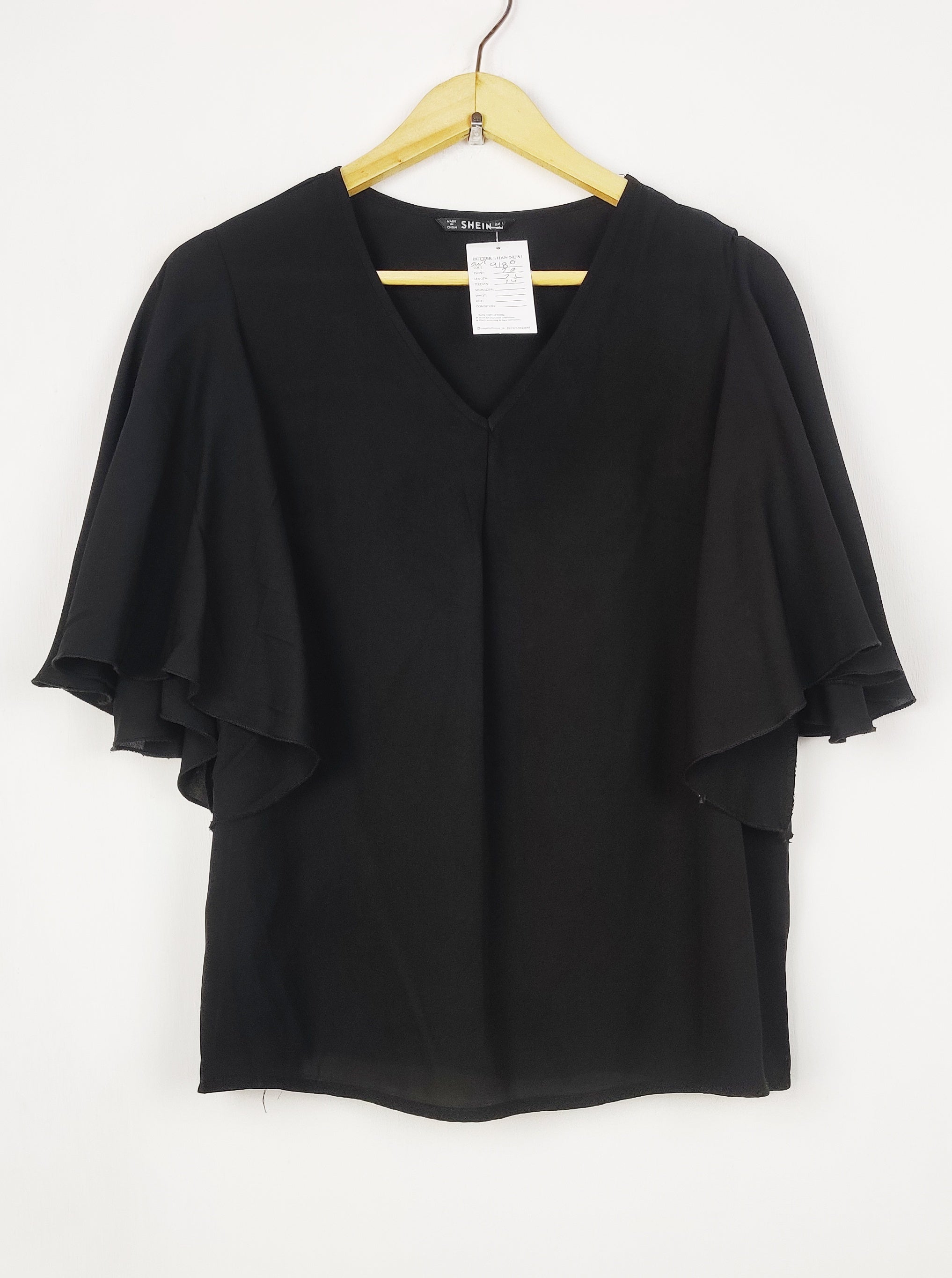 Buy online pre-used pre-loved 100% authentic & Original branded Shein (SWT-9180) available in Pakistan. Top international brands avilable.