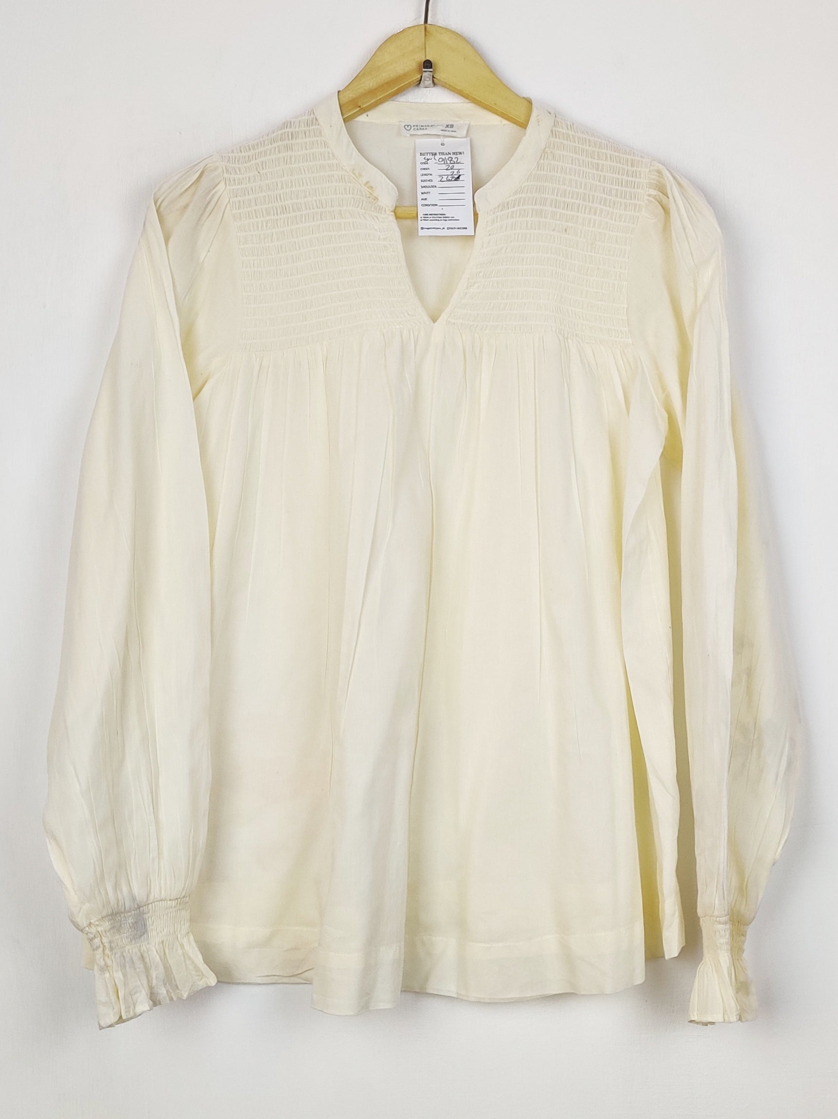 Buy online pre-used pre-loved 100% authentic & Original branded Primark (SWT-9182) available in Pakistan. Top international brands avilable.
