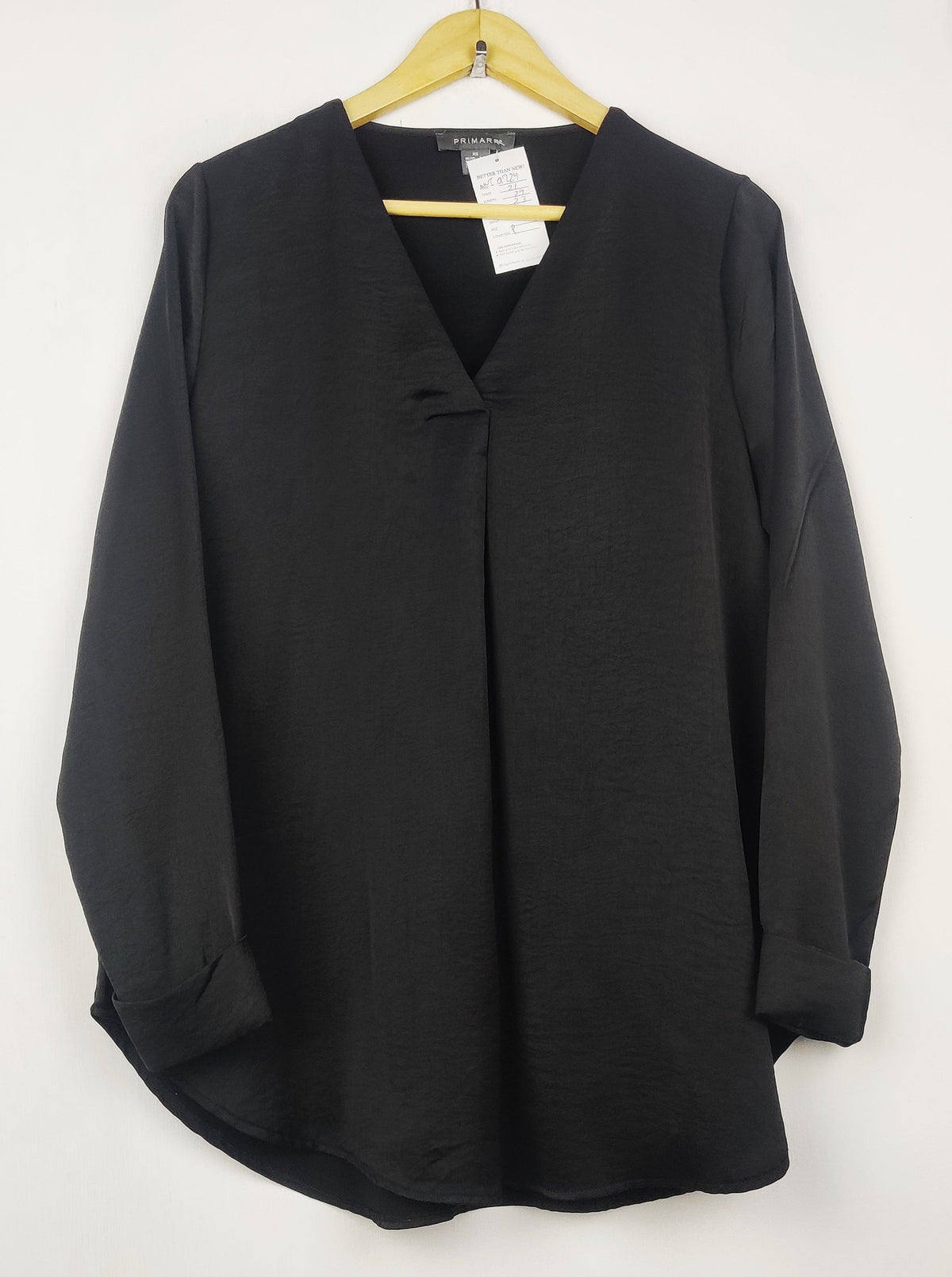 Buy online pre-used pre-loved 100% authentic & Original branded Primark (SWT-9224) available in Pakistan. Top international brands avilable.