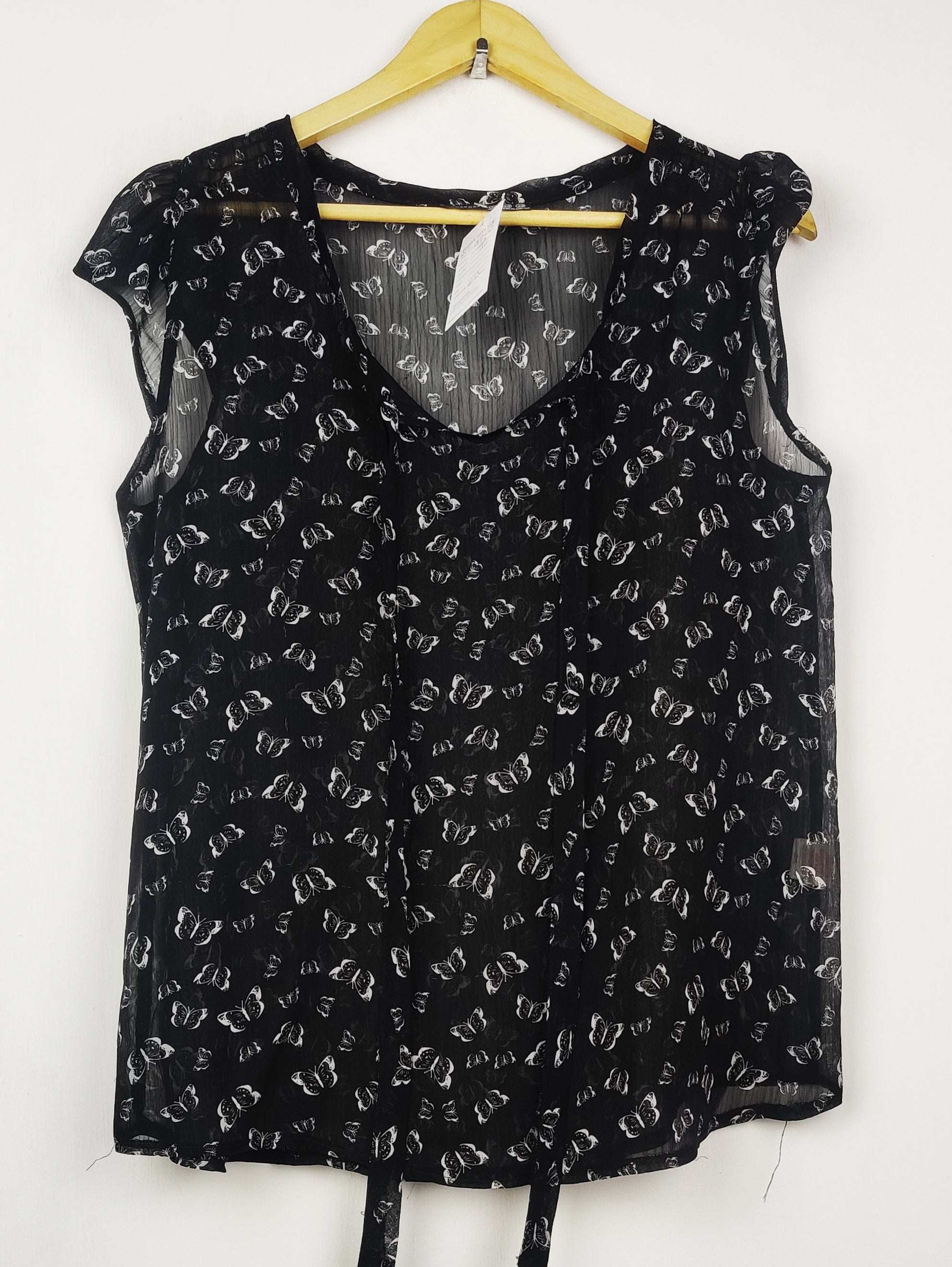 Buy online pre-used pre-loved 100% authentic & Original branded Atmosphere (SWT-9228) available in Pakistan. Top international brands avilable.
