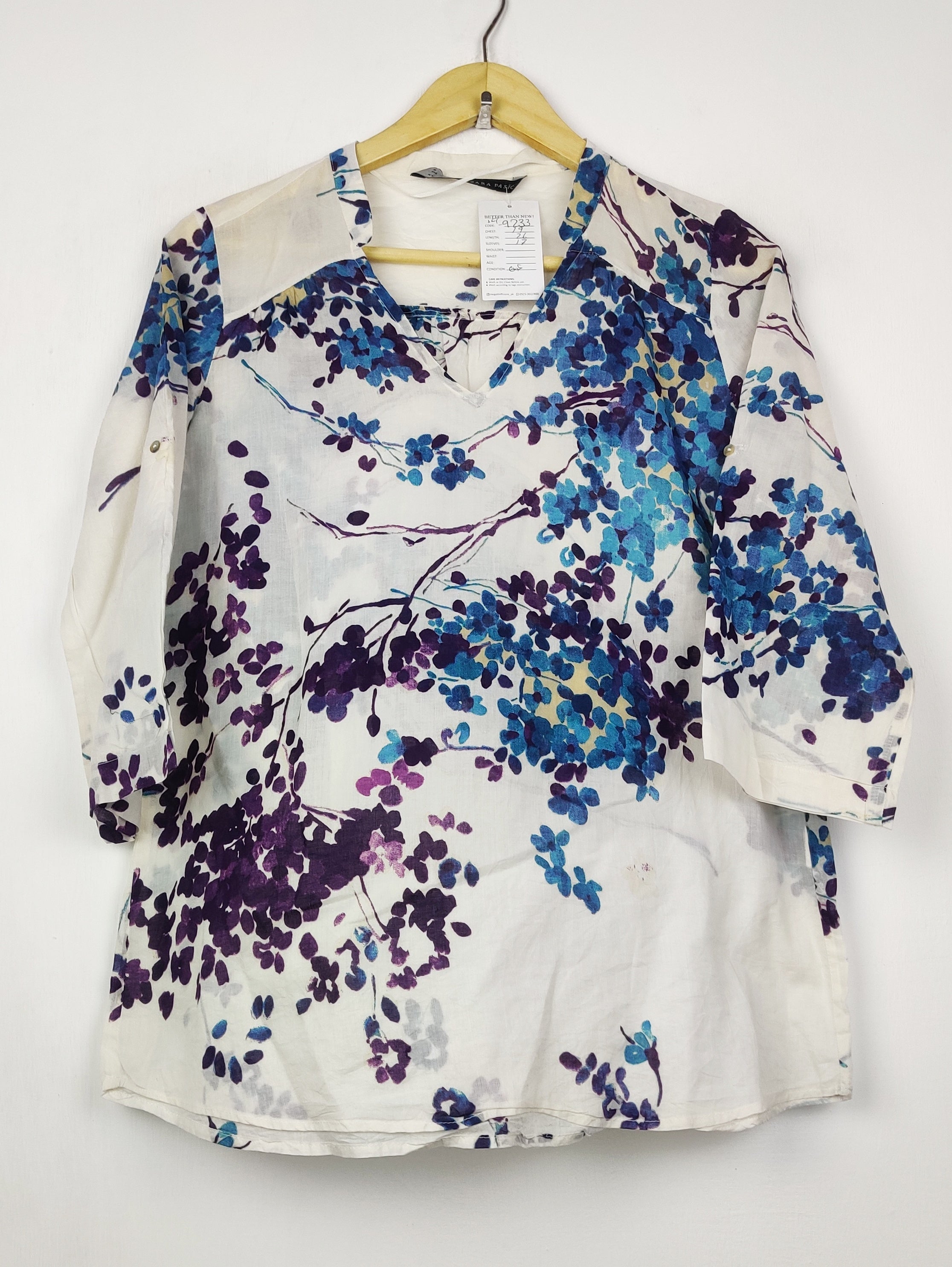Buy online pre-used pre-loved 100% authentic & Original branded Zara (SWT-9233) available in Pakistan. Top international brands avilable.