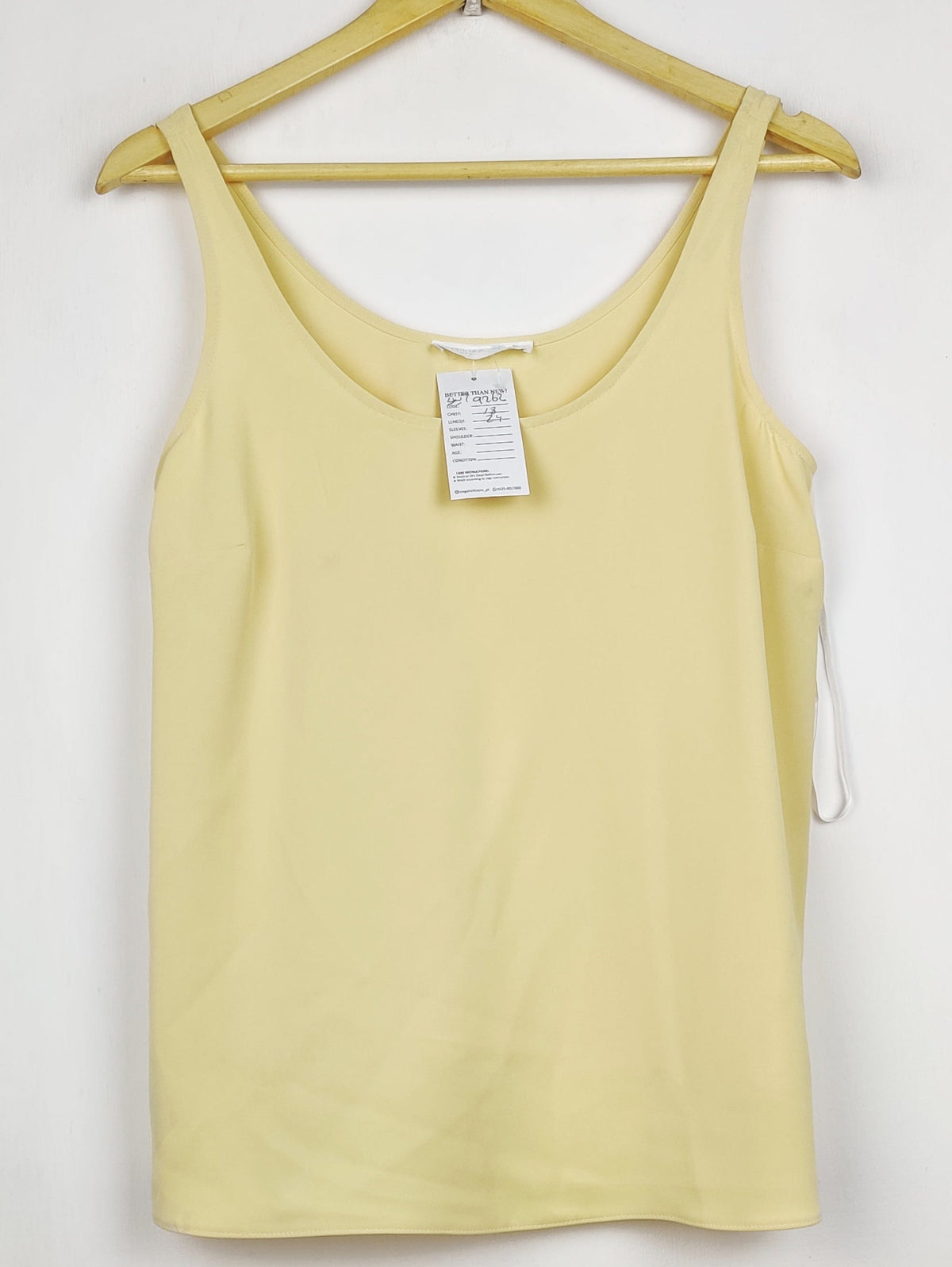 Buy online pre-used pre-loved 100% authentic & Original branded Primark (SWT-9262) available in Pakistan. Top international brands avilable.