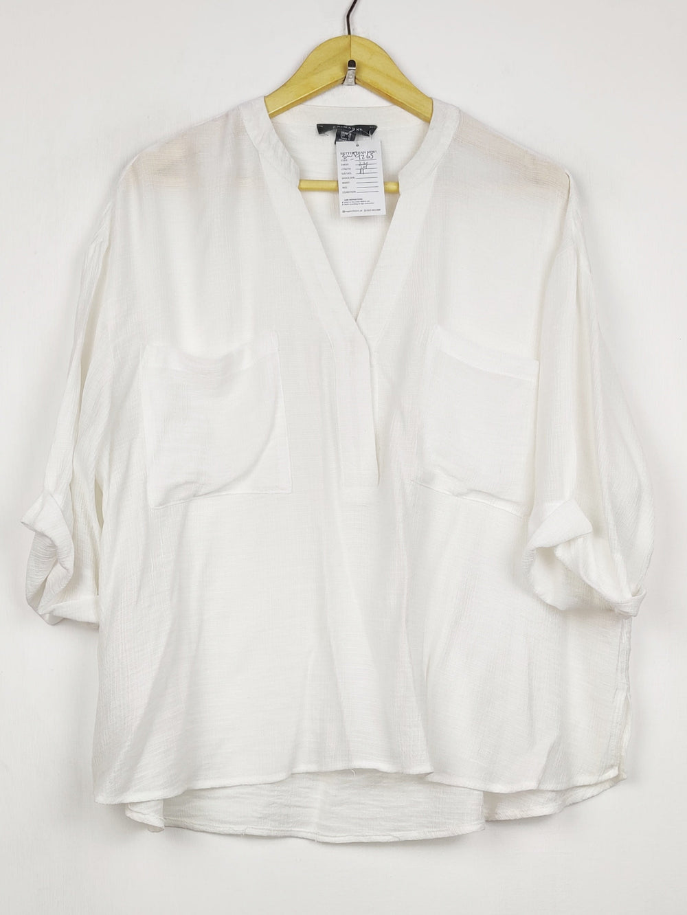 Buy online pre-used pre-loved 100% authentic & Original branded Primark (SWT-9265) available in Pakistan. Top international brands avilable.