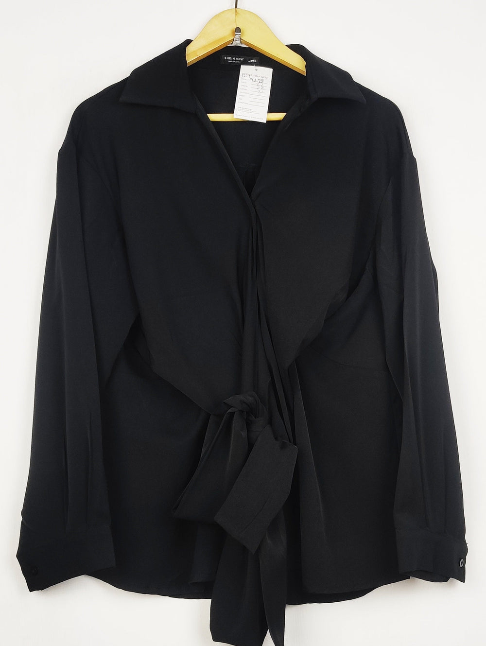 Buy online pre-used pre-loved 100% authentic & Original branded Shein (SWT-9273) available in Pakistan. Top international brands avilable.