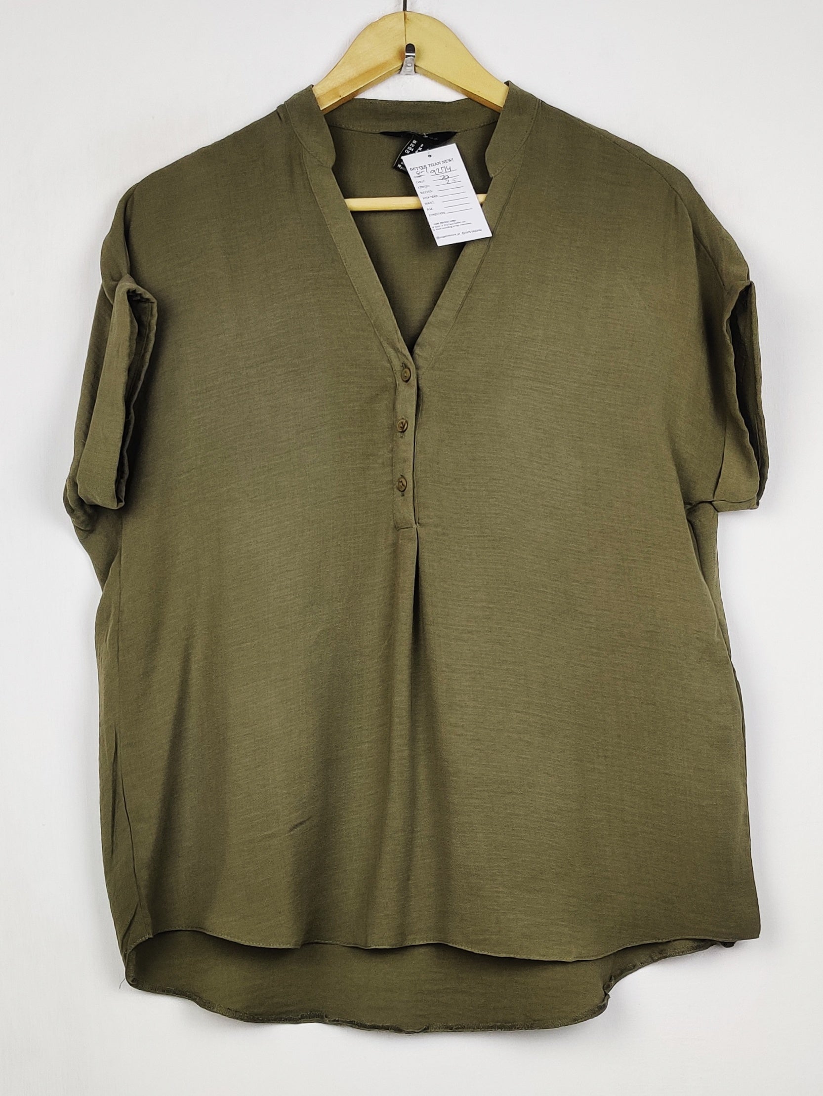 Buy online pre-used pre-loved 100% authentic & Original branded New Look (SWT-9274) available in Pakistan. Top international brands avilable.