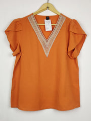 Buy online pre-used pre-loved 100% authentic & Original branded Shein (SWT-9293) available in Pakistan. Top international brands avilable.
