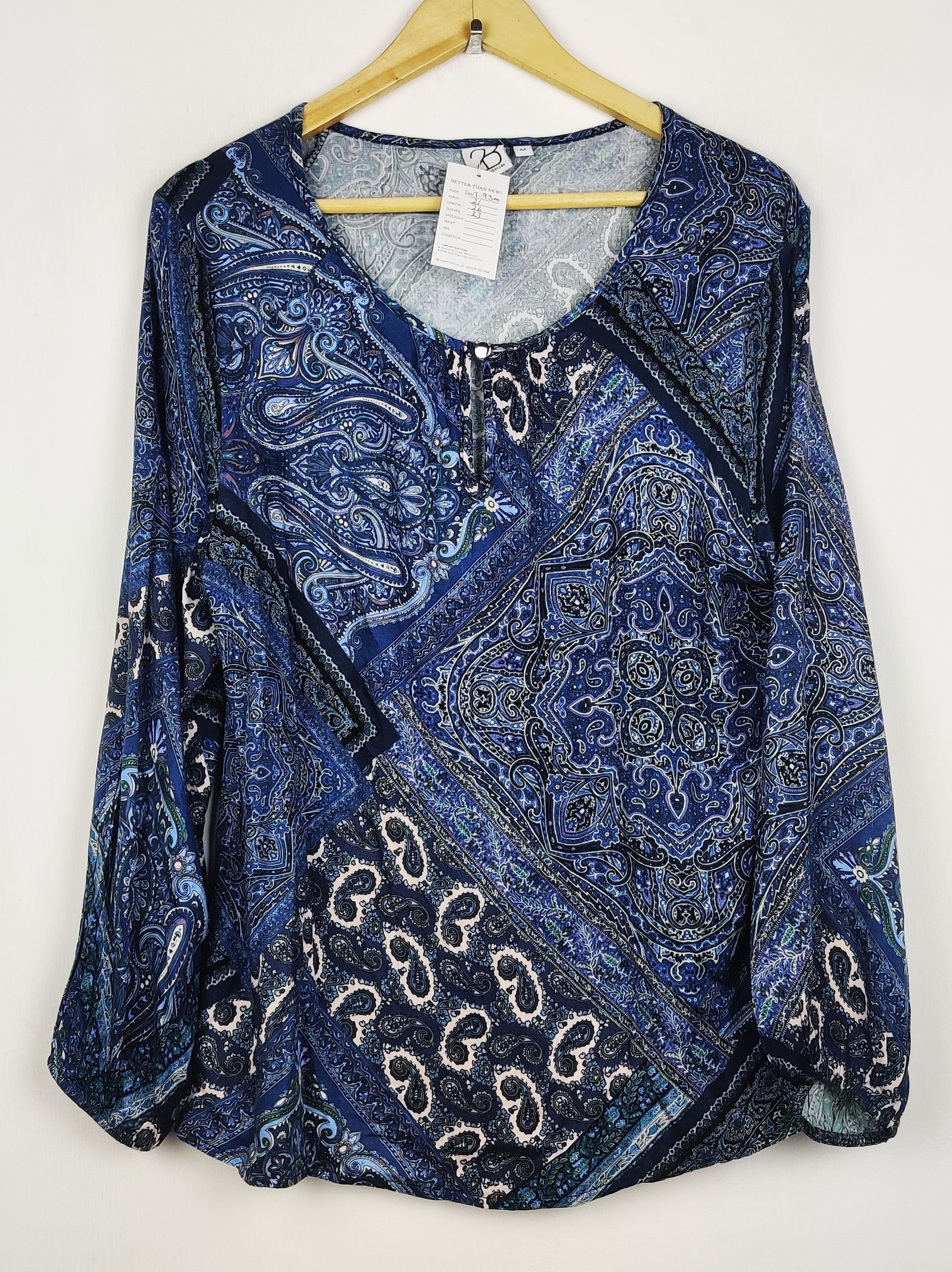 Buy online pre-used pre-loved 100% authentic & Original branded 2B (SWT-9300) available in Pakistan. Top international brands avilable.