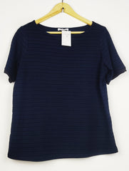 Buy online pre-used pre-loved 100% authentic & Original branded Marks & Spencer (SWT-9305) available in Pakistan. Top international brands avilable.