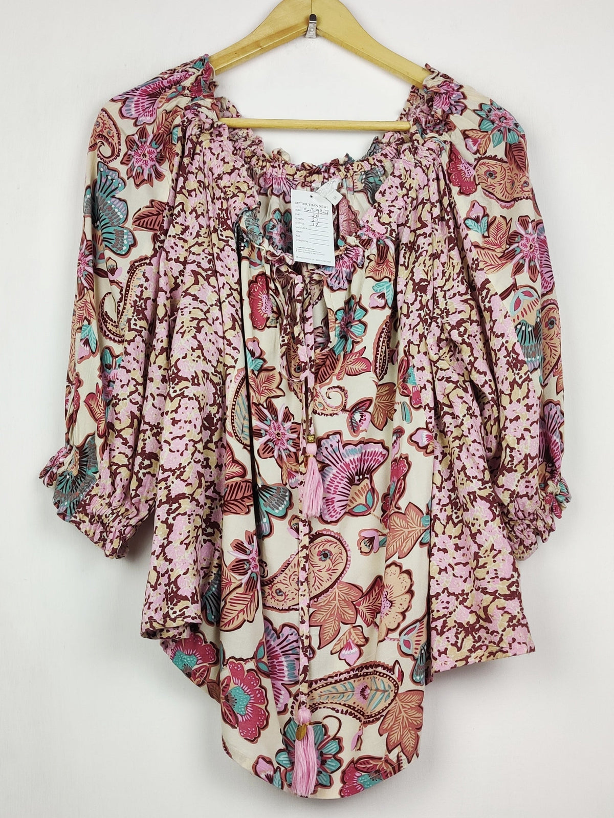 Buy online pre-used pre-loved 100% authentic & Original branded Monsoon (SWT-9307) available in Pakistan. Top international brands avilable.
