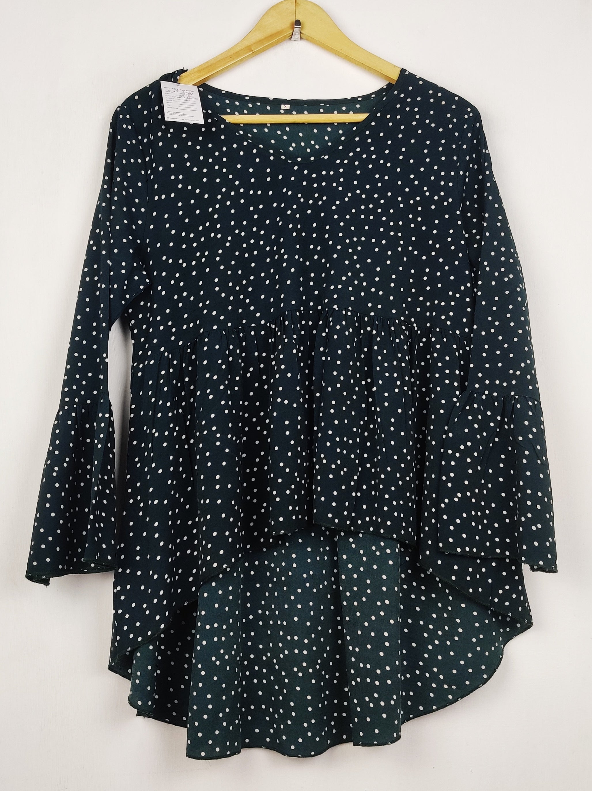 Buy online pre-used pre-loved 100% authentic & Original branded Shein (SWT-9314) available in Pakistan. Top international brands avilable.