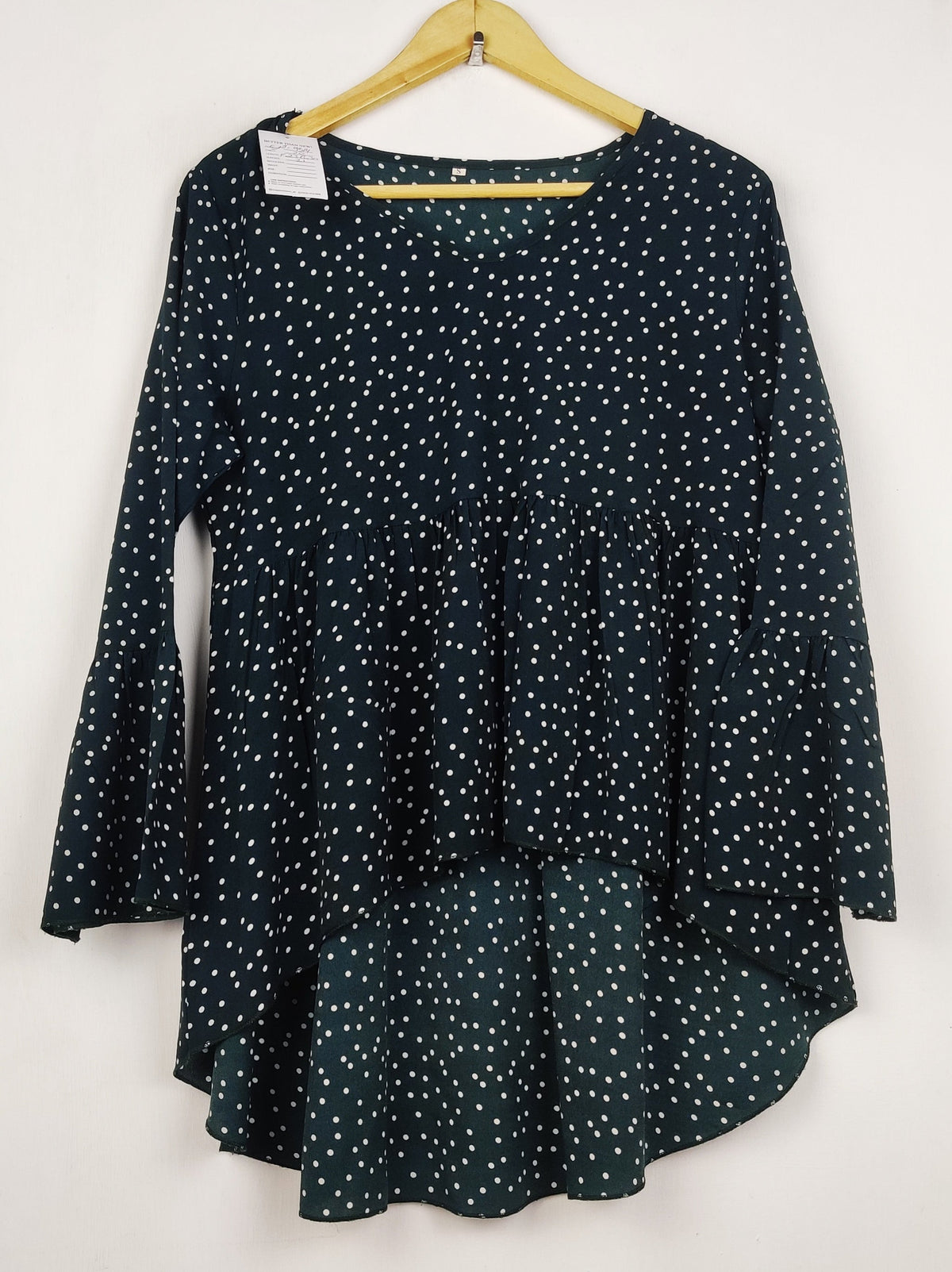 Buy online pre-used pre-loved 100% authentic & Original branded Shein (SWT-9314) available in Pakistan. Top international brands avilable.