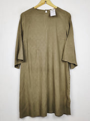 Buy online pre-used pre-loved 100% authentic & Original branded H&M (SWT-9323) available in Pakistan. Top international brands avilable.