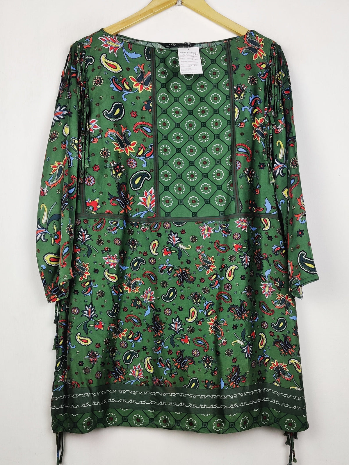Buy online pre-used pre-loved 100% authentic & Original branded Zara (SWT-9326) available in Pakistan. Top international brands avilable.