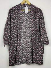 Buy online pre-used pre-loved 100% authentic & Original branded H&M (SWT-9327) available in Pakistan. Top international brands avilable.
