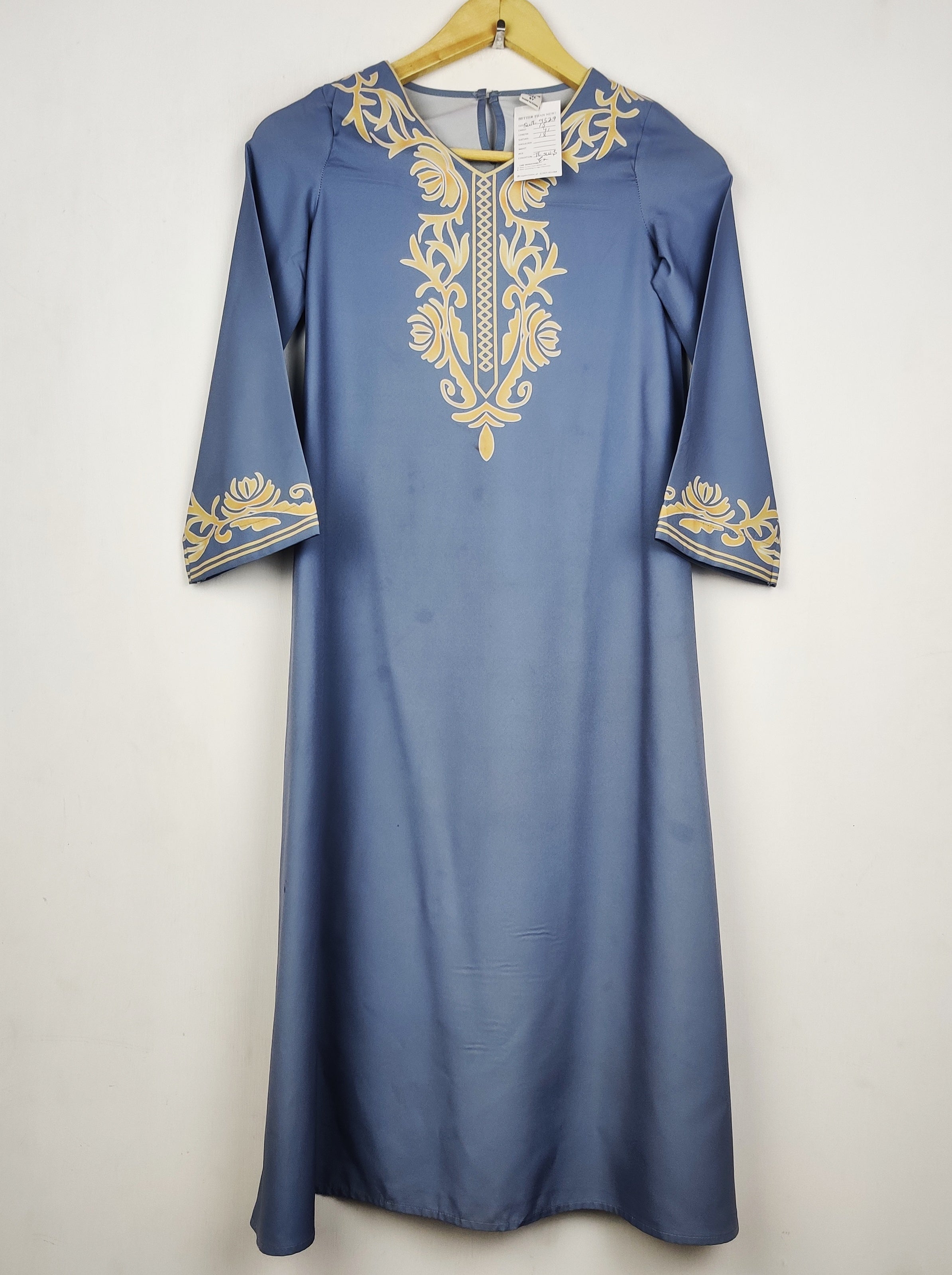 Buy online pre-used pre-loved 100% authentic & Original branded Shein (SWT-9329) available in Pakistan. Top international brands avilable.