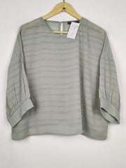 Buy online pre-used pre-loved 100% authentic & Original branded Primark (SWT-9347) available in Pakistan. Top international brands avilable.