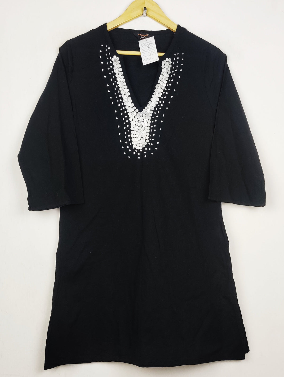 Buy online pre-used pre-loved 100% authentic & Original branded Atmosphere (SWT-9352) available in Pakistan. Top international brands avilable.