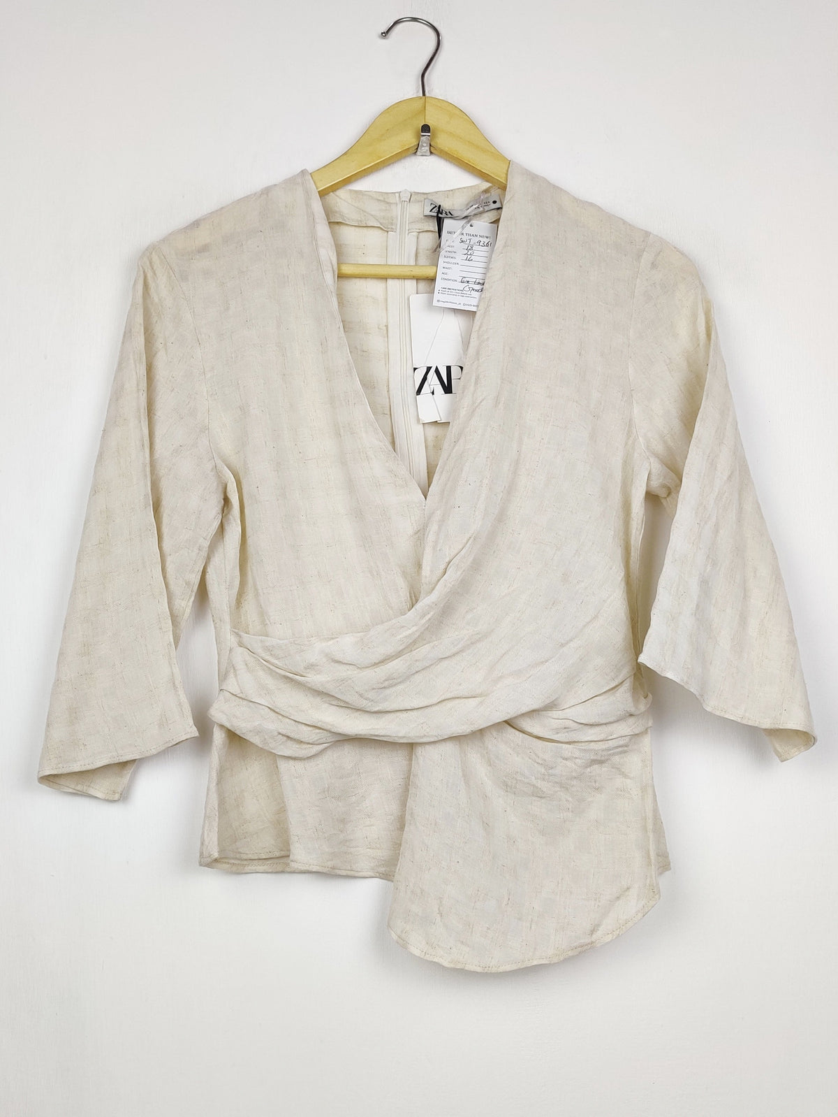 Buy online pre-used pre-loved 100% authentic & Original branded Zara (SWT-9361) available in Pakistan. Top international brands avilable.