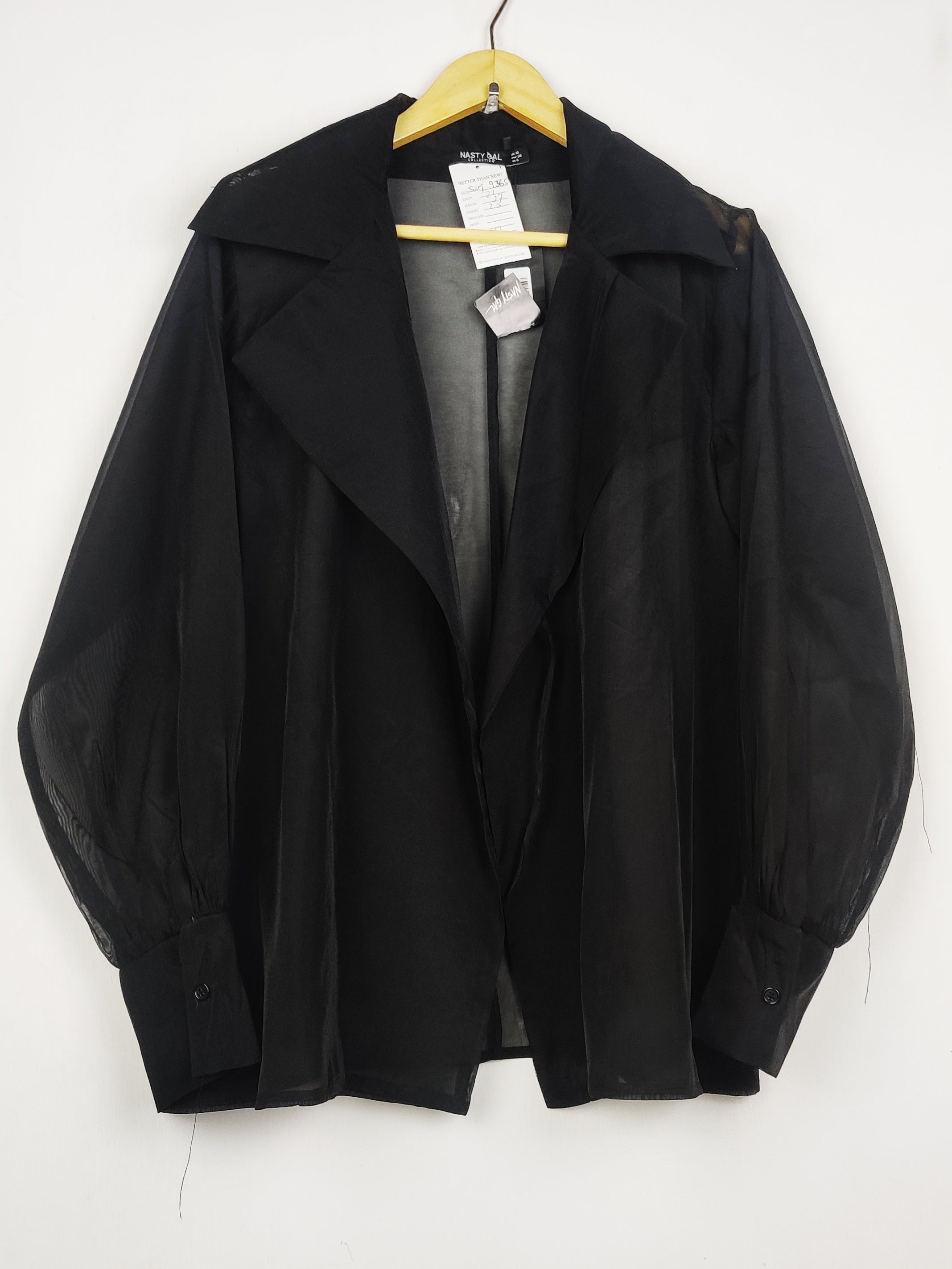 Buy online pre-used pre-loved 100% authentic & Original branded Nasty Gal (SWT-9365) available in Pakistan. Top international brands avilable.