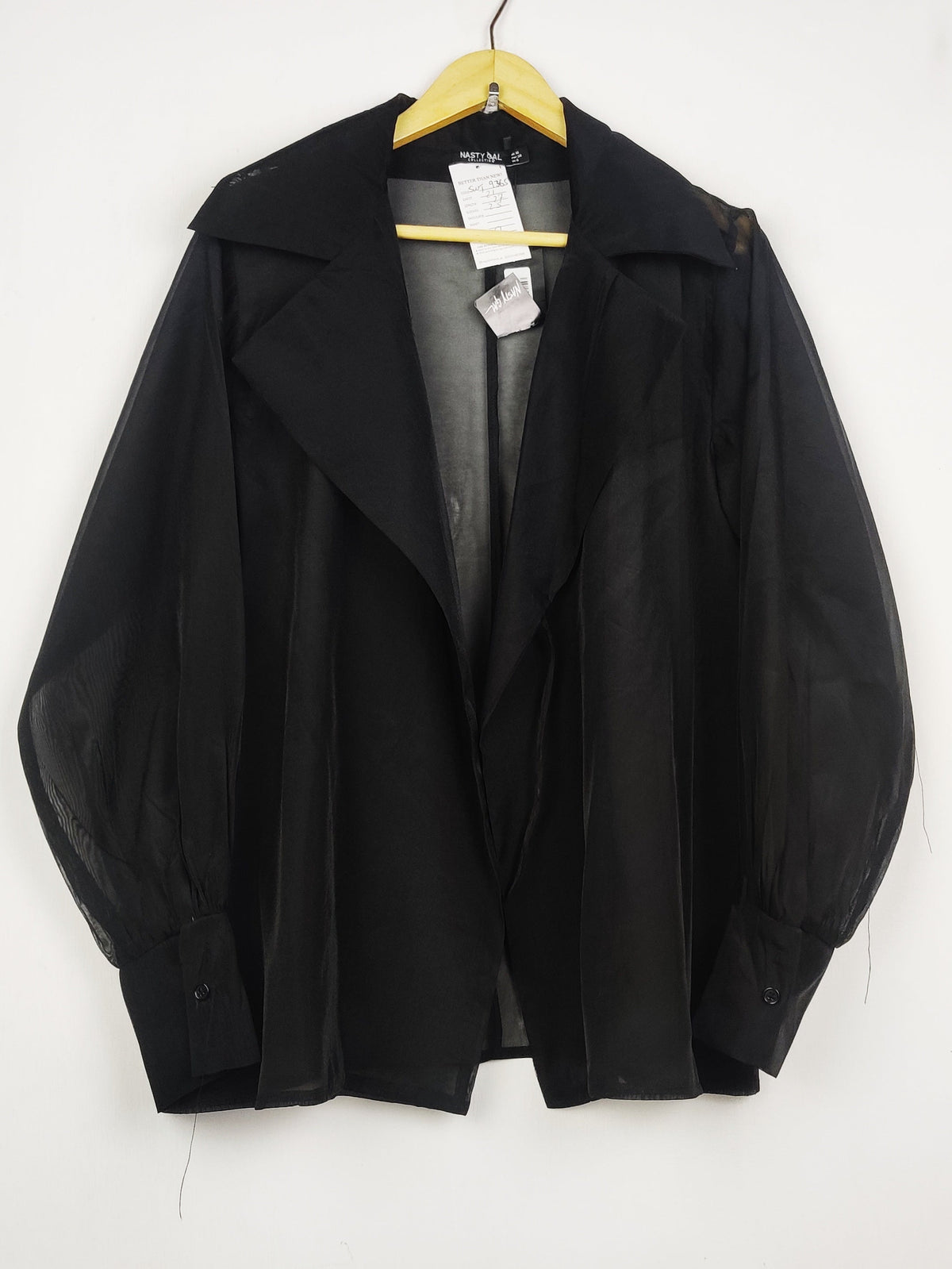 Buy online pre-used pre-loved 100% authentic & Original branded Nasty Gal (SWT-9365) available in Pakistan. Top international brands avilable.