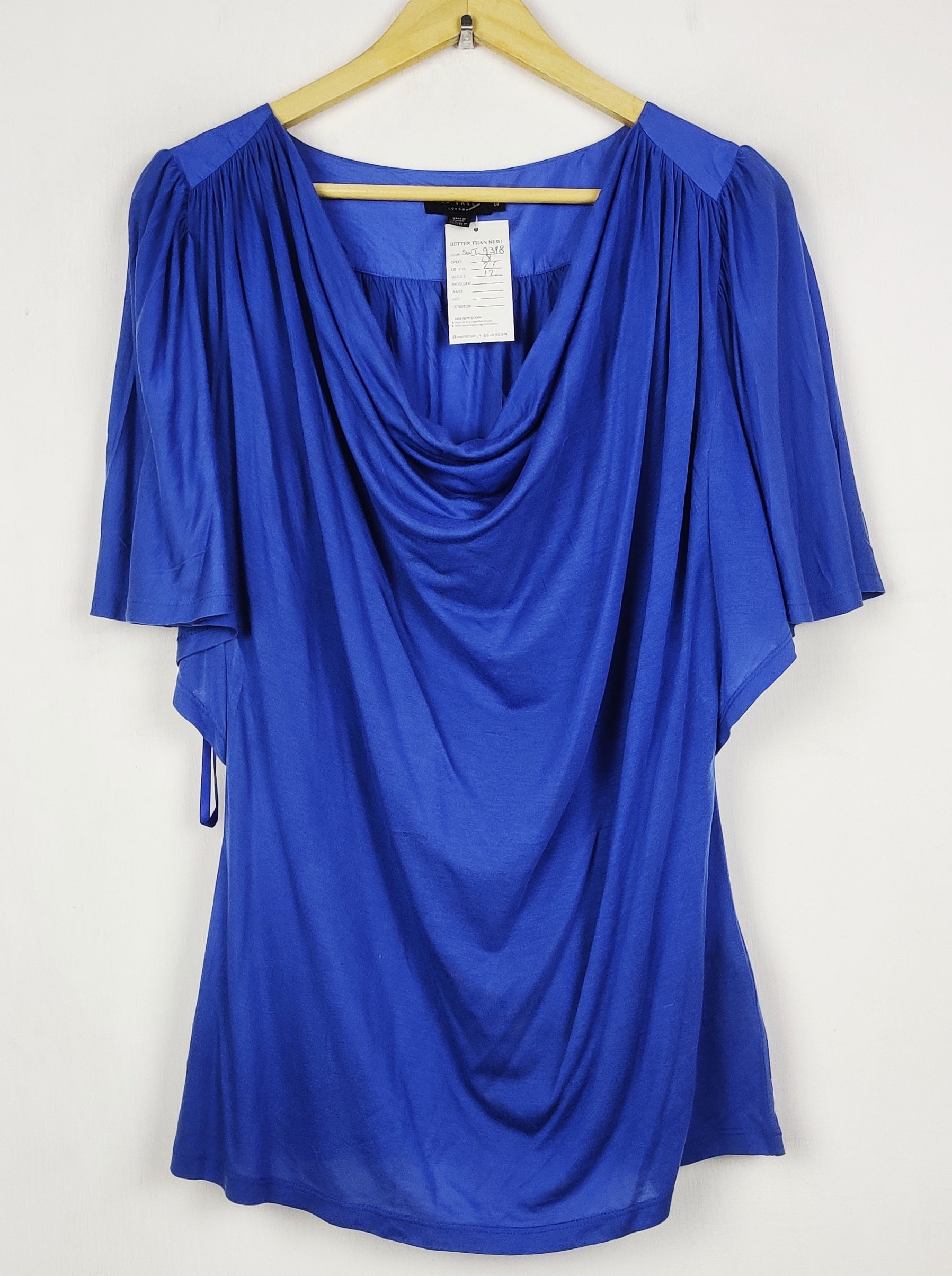 Buy online pre-used pre-loved 100% authentic & Original branded T.E.D B.A.K.E.R (SWT-9398) available in Pakistan. Top international brands avilable.