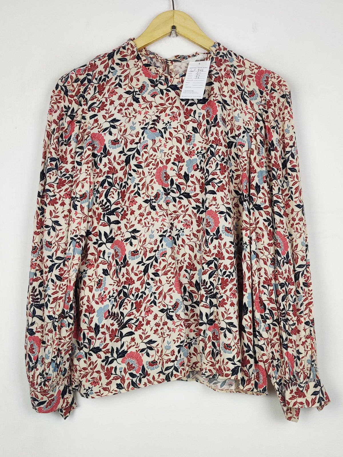 Buy online pre-used pre-loved 100% authentic & Original branded Primark (SWT-9416) available in Pakistan. Top international brands avilable.