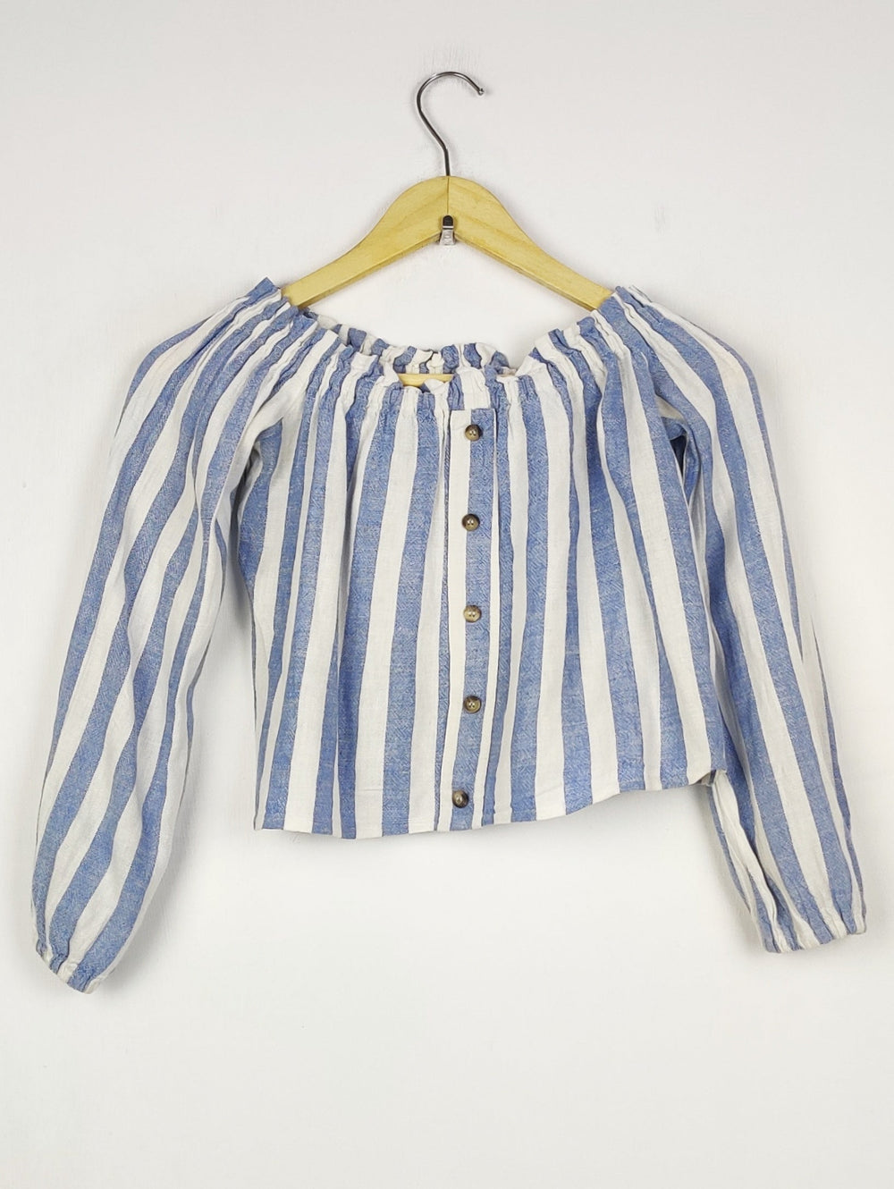 Buy online pre-used pre-loved 100% authentic & Original branded Miss Selfridge (SWT-9419) available in Pakistan. Top international brands avilable.