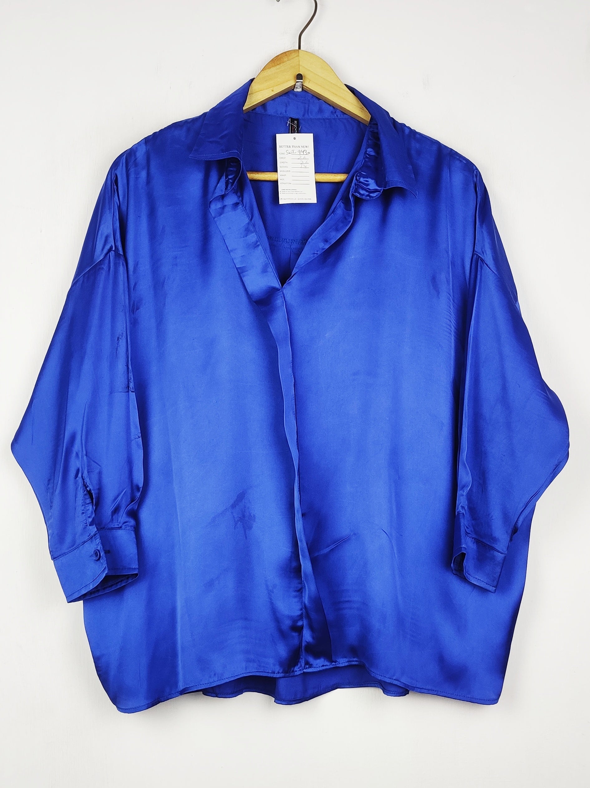 Buy online pre-used pre-loved 100% authentic & Original branded Beechtree (SWT-9430) available in Pakistan. Top international brands avilable.