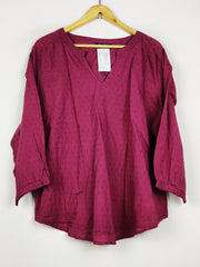 Buy online pre-used pre-loved 100% authentic & Original branded Bonmarche (SWT-9484) available in Pakistan. Top international brands avilable.