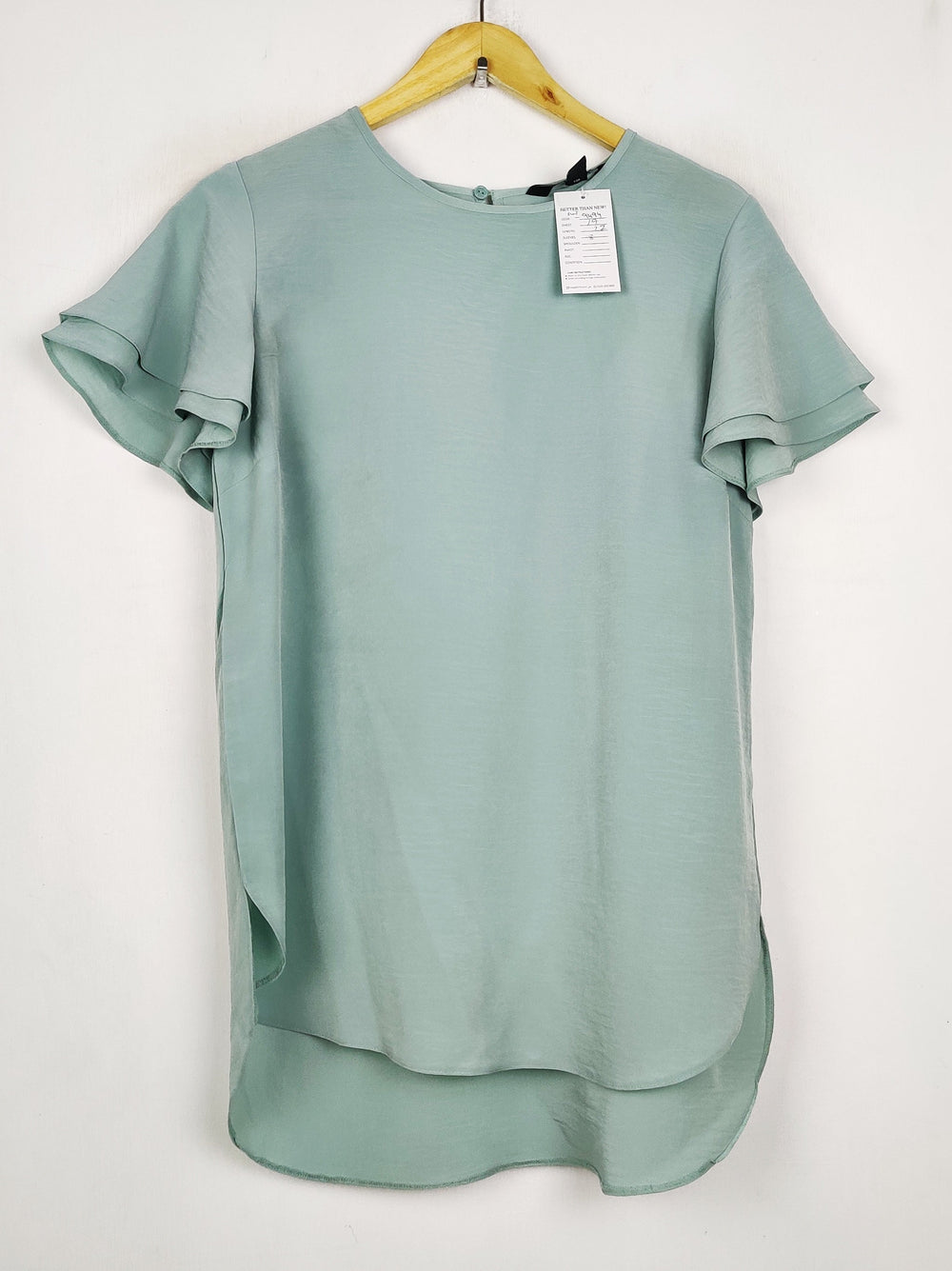 Buy online pre-used pre-loved 100% authentic & Original branded New Look (SWT-9494) available in Pakistan. Top international brands avilable.