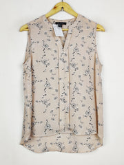 Buy online pre-used pre-loved 100% authentic & Original branded Primark (SWT-9531) available in Pakistan. Top international brands avilable.