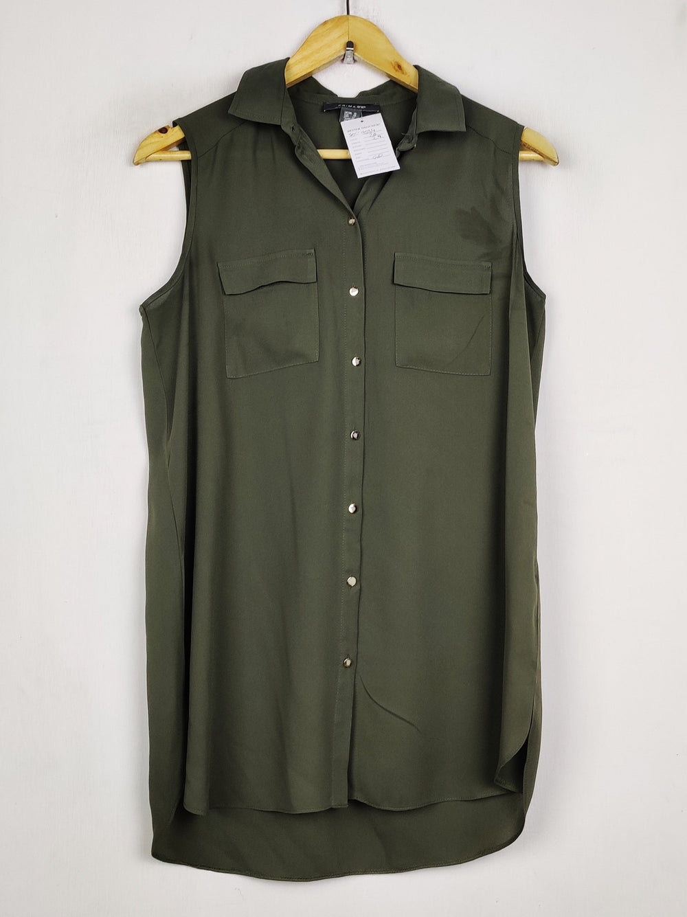 Buy online pre-used pre-loved 100% authentic & Original branded Primark (SWT-9534) available in Pakistan. Top international brands avilable.