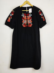Buy online pre-used pre-loved 100% authentic & Original branded New Look (SWT-9546) available in Pakistan. Top international brands avilable.