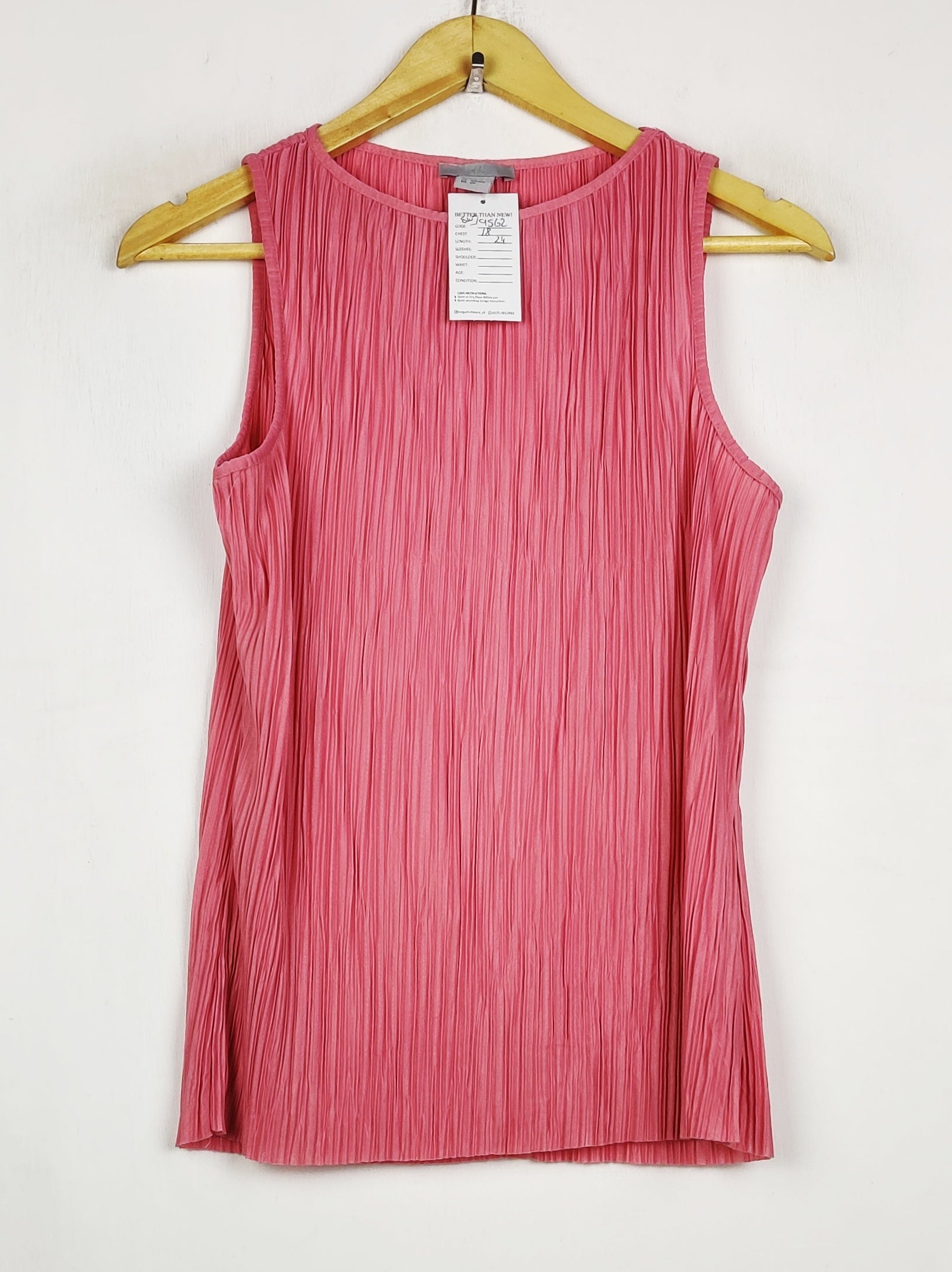 Buy online pre-used pre-loved 100% authentic & Original branded H&M (SWT-9562) available in Pakistan. Top international brands avilable.