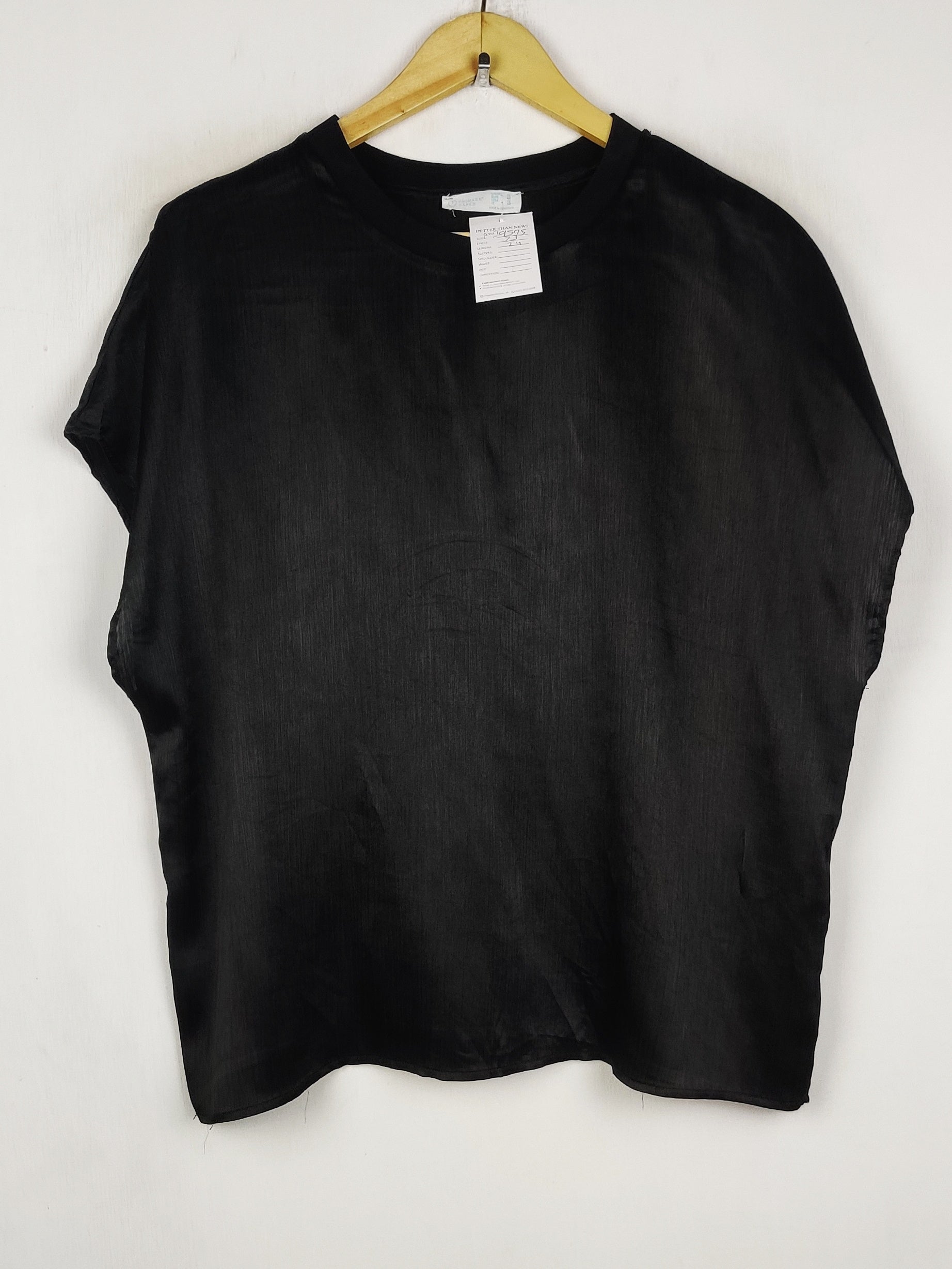 Buy online pre-used pre-loved 100% authentic & Original branded Primark (SWT-9575) available in Pakistan. Top international brands avilable.