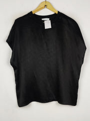 Buy online pre-used pre-loved 100% authentic & Original branded Primark (SWT-9575) available in Pakistan. Top international brands avilable.
