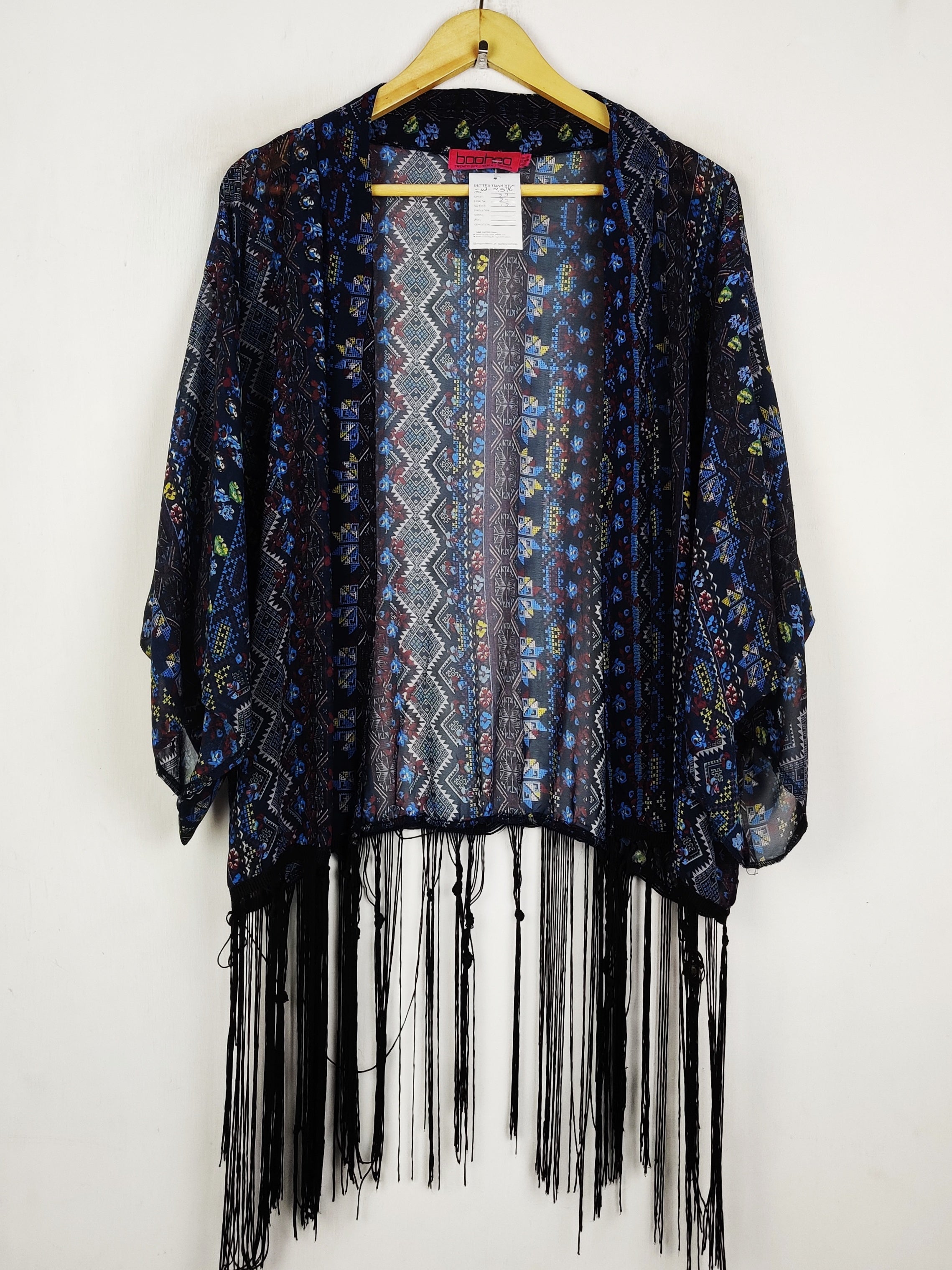 Buy online pre-used pre-loved 100% authentic & Original branded Boohoo (SWT-9576) available in Pakistan. Top international brands avilable.
