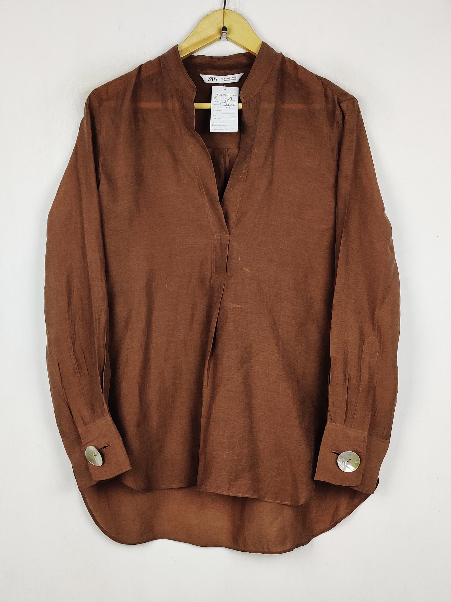 Buy online pre-used pre-loved 100% authentic & Original branded Zara (SWT-9589) available in Pakistan. Top international brands avilable.