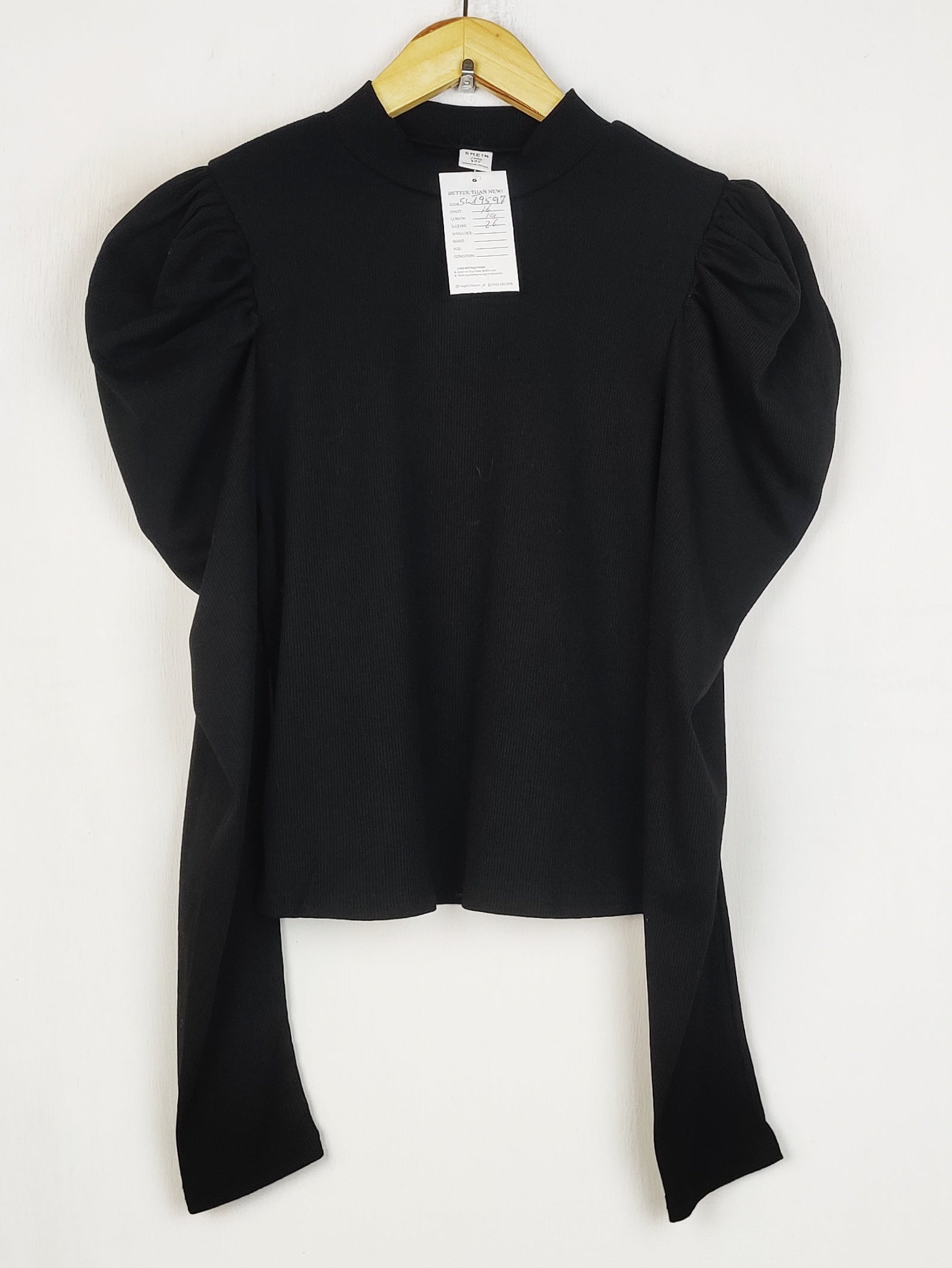 Buy online pre-used pre-loved 100% authentic & Original branded Shein (SWT-9597) available in Pakistan. Top international brands avilable.