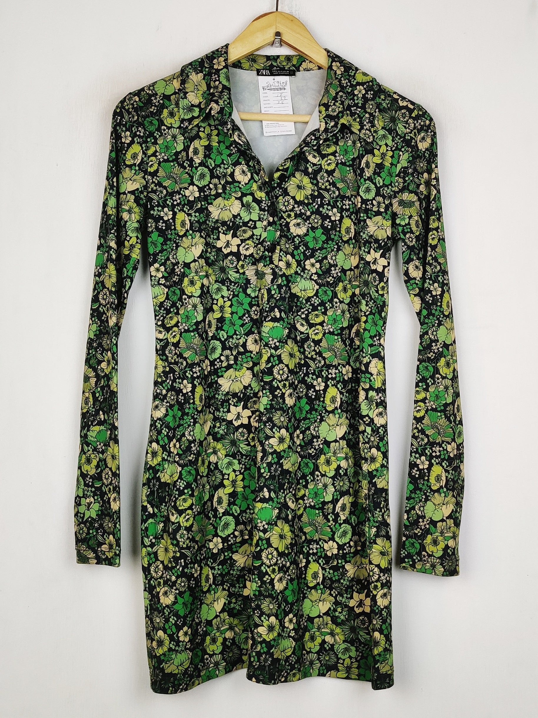 Buy online pre-used pre-loved 100% authentic & Original branded Zara (SWT-9608) available in Pakistan. Top international brands avilable.