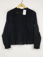 Buy online pre-used pre-loved 100% authentic & Original branded New Look (SWT-9621) available in Pakistan. Top international brands avilable.